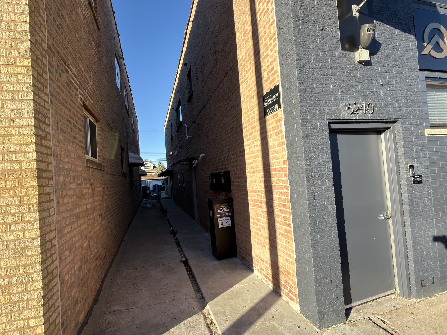 6240 W Belmont Avenue #102, Chicago, IL 60634