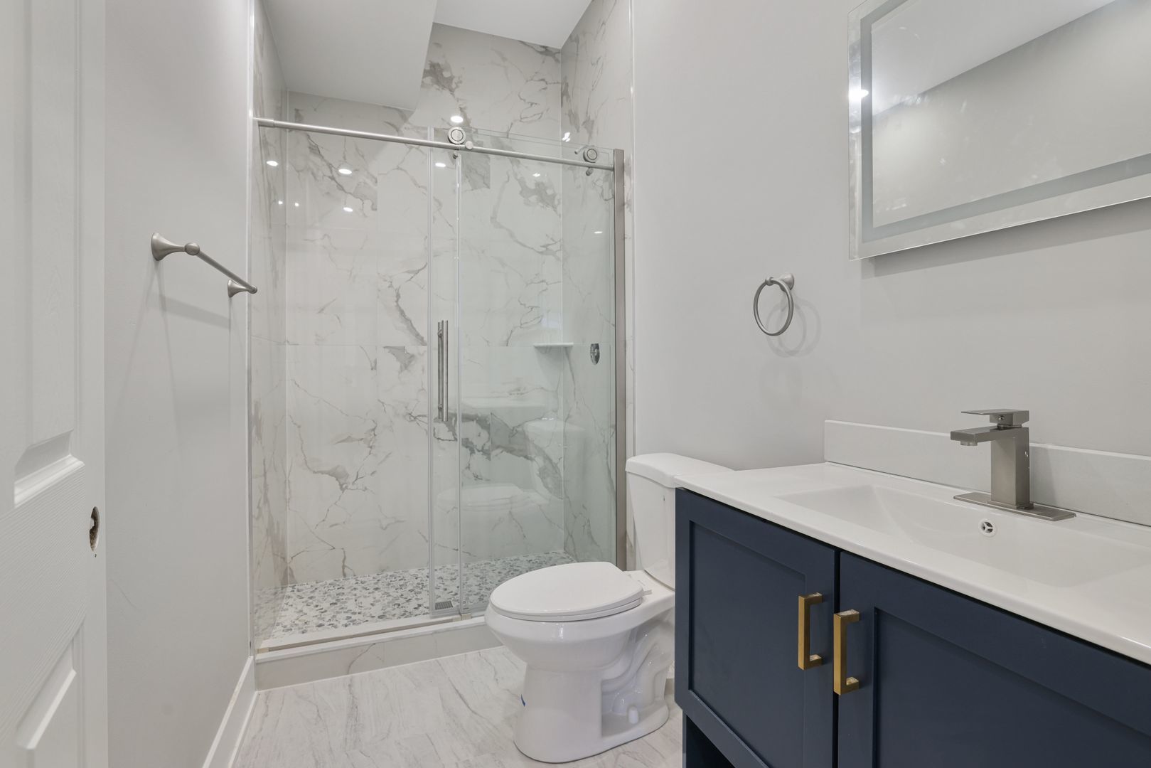 6240 W Belmont Avenue #102, Chicago, IL 60634