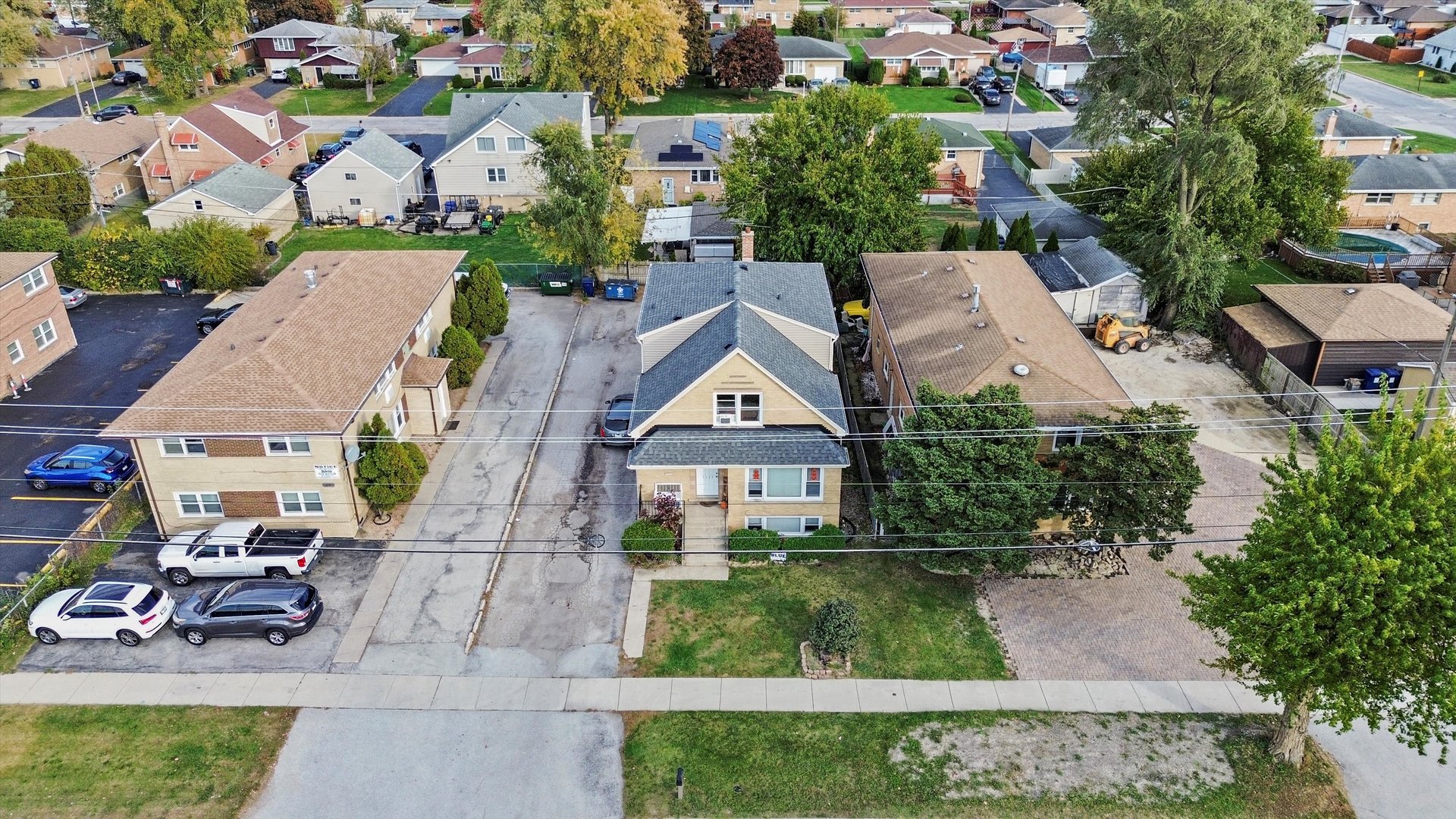 7549 S Roberts Road, Bridgeview, IL 60455