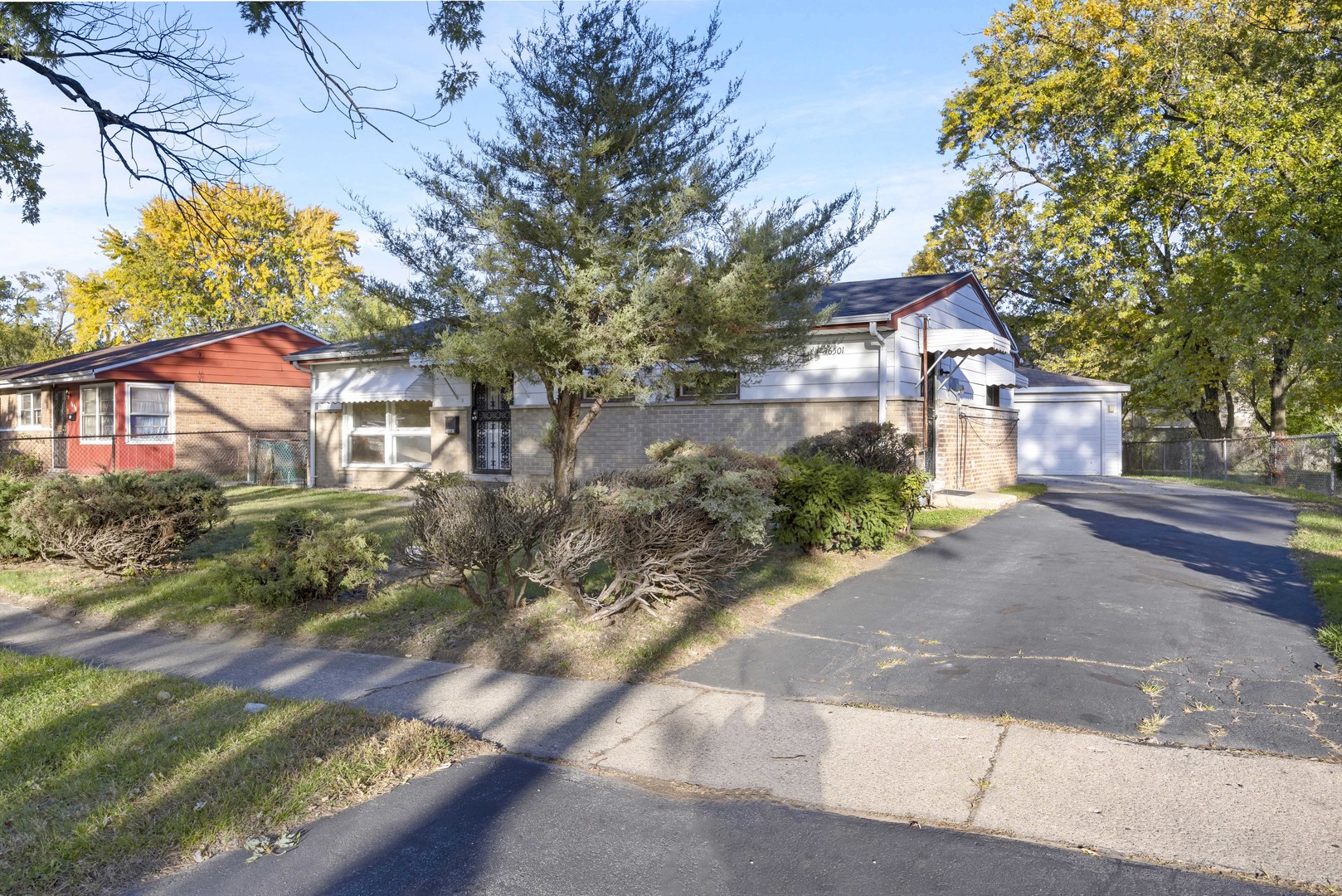 16501 Oxford Drive, Markham, IL 60428