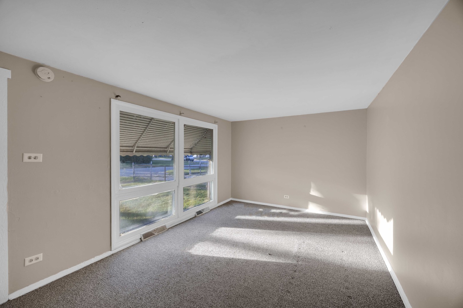 16501 Oxford Drive, Markham, IL 60428