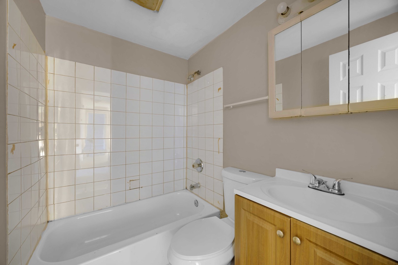 16501 Oxford Drive, Markham, IL 60428