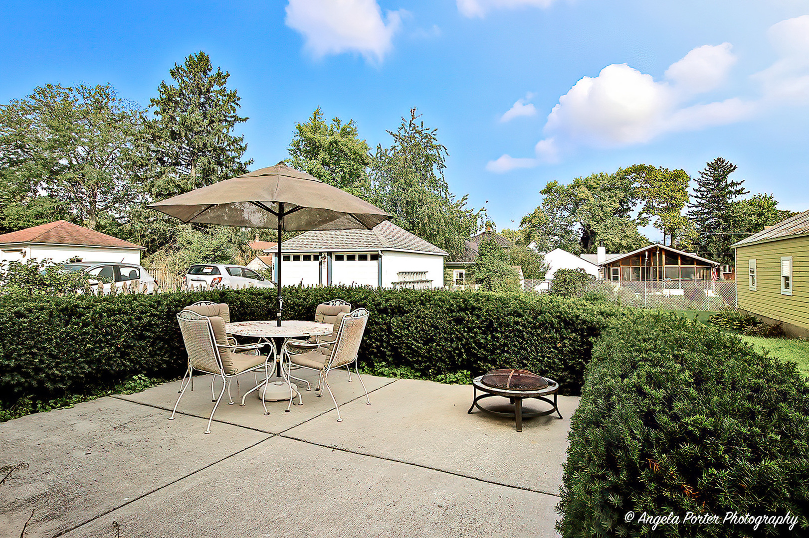 331 Chestnut Street, Woodstock, IL 60098