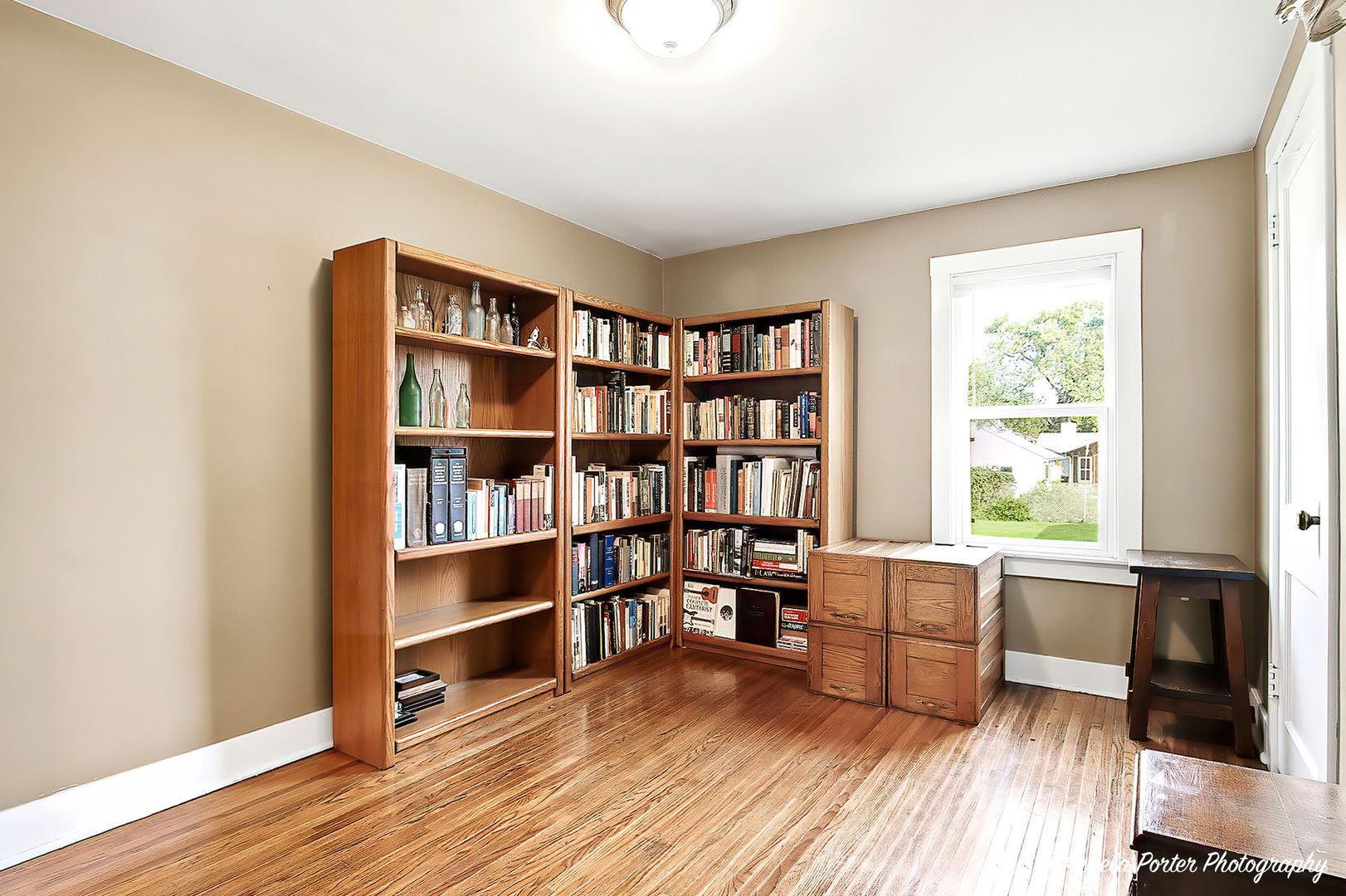 331 Chestnut Street, Woodstock, IL 60098