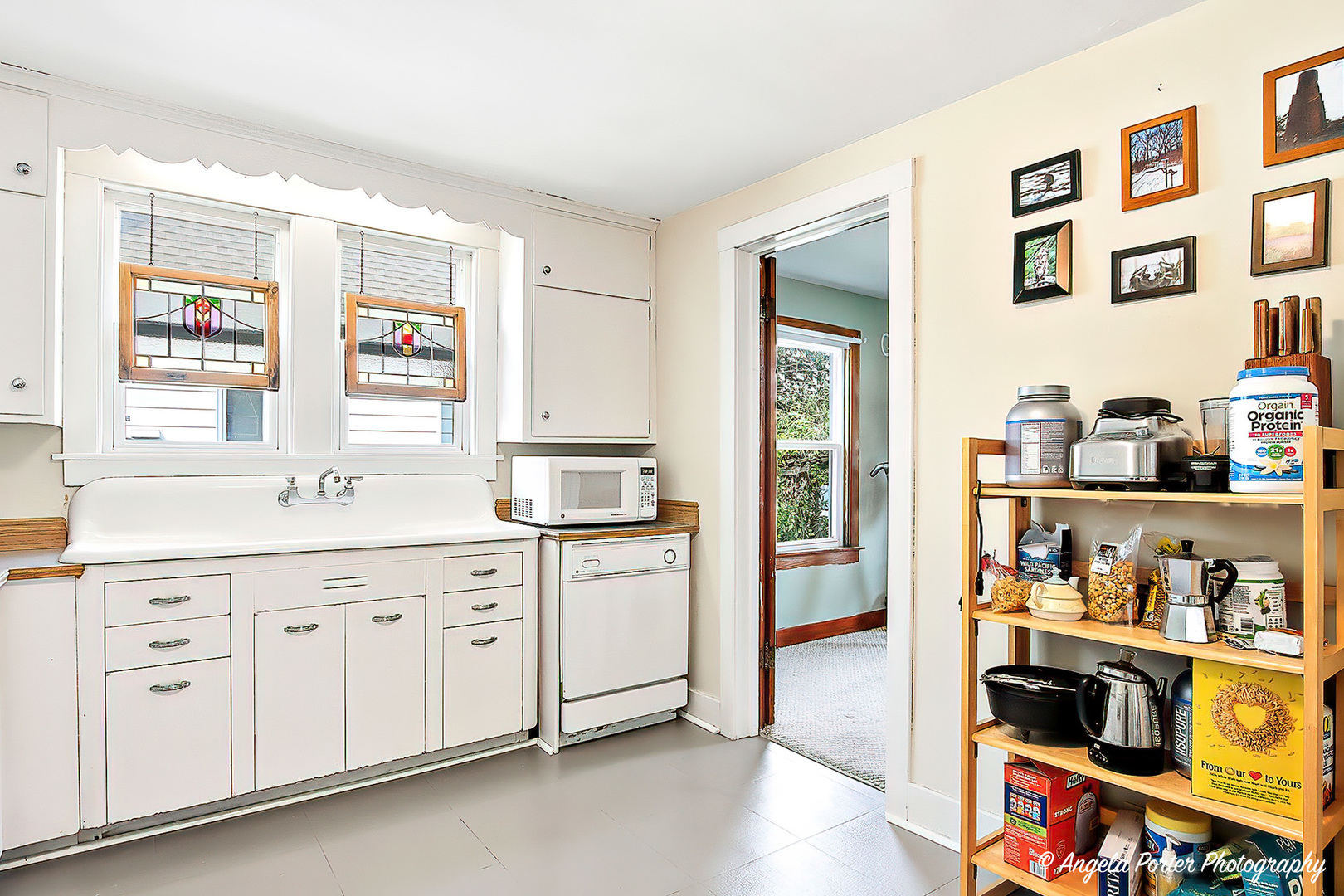 331 Chestnut Street, Woodstock, IL 60098