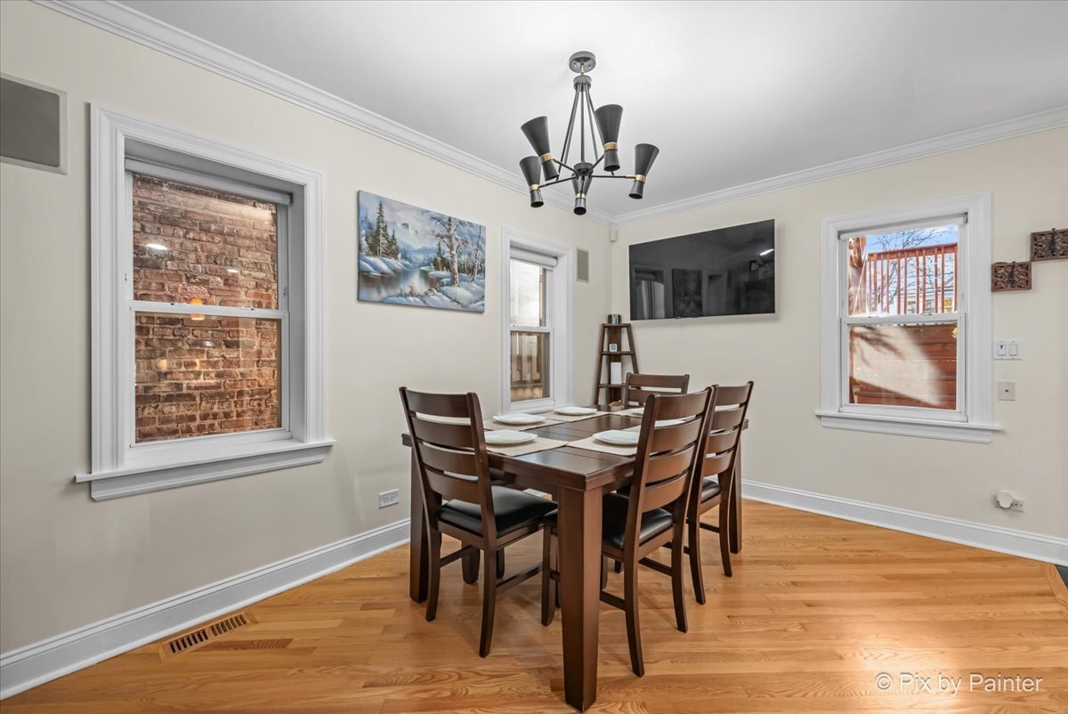 4252 N Lawndale Avenue, Chicago, IL 60618