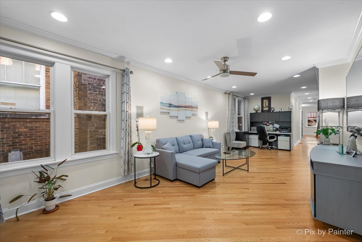 4252 N Lawndale Avenue, Chicago, IL 60618