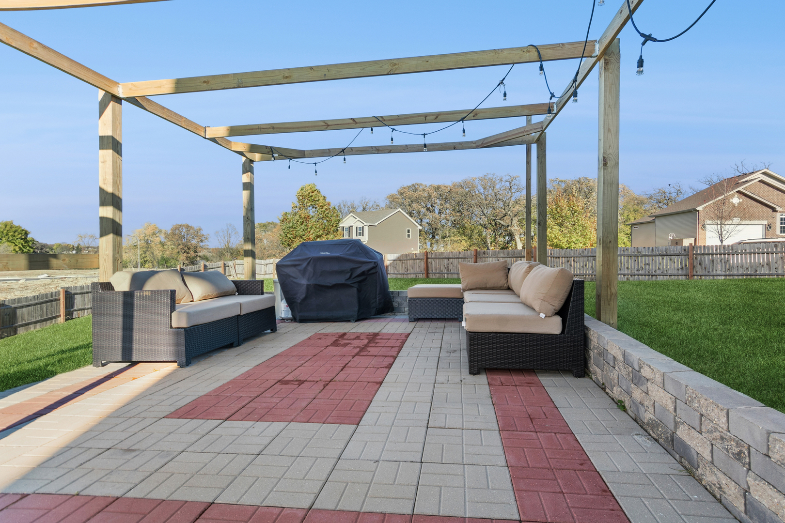 998 Garnet Lane, Montgomery, IL 60538