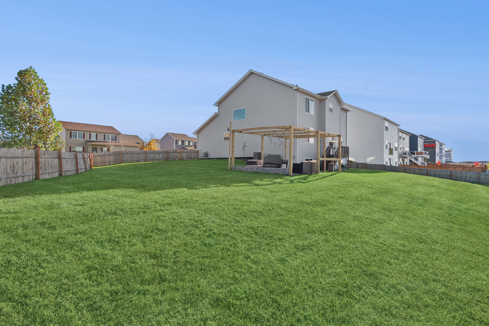 998 Garnet Lane, Montgomery, IL 60538