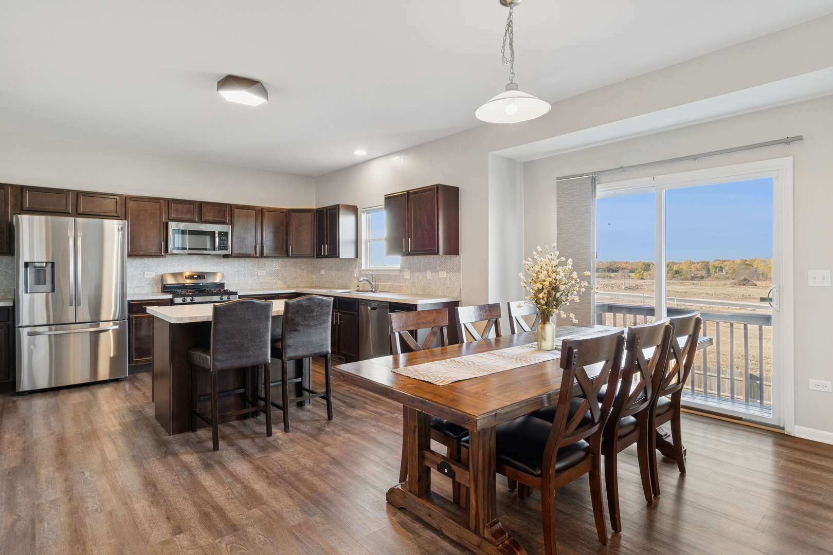 998 Garnet Lane, Montgomery, IL 60538