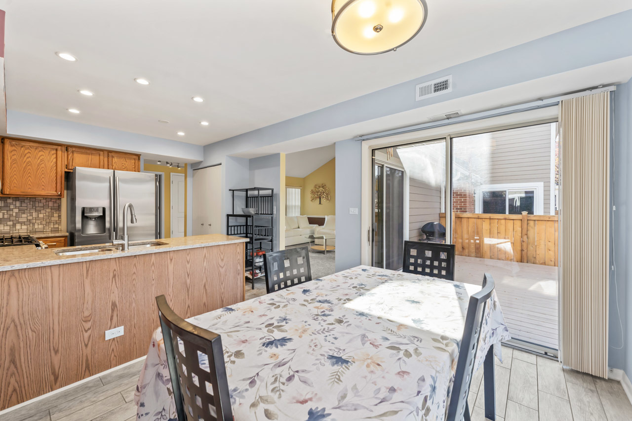 64 White Pine Drive, Schaumburg, IL 60193