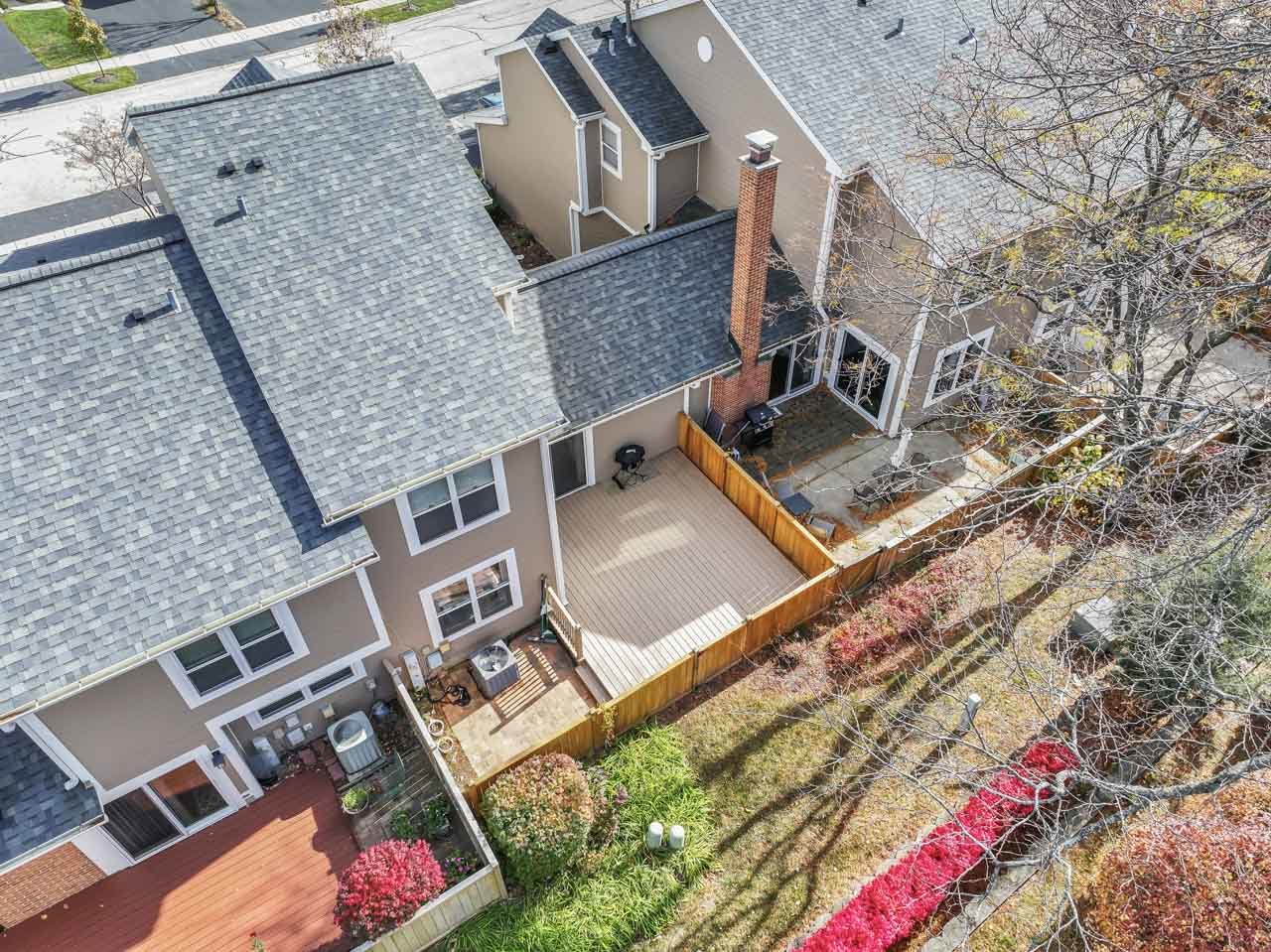 64 White Pine Drive, Schaumburg, IL 60193