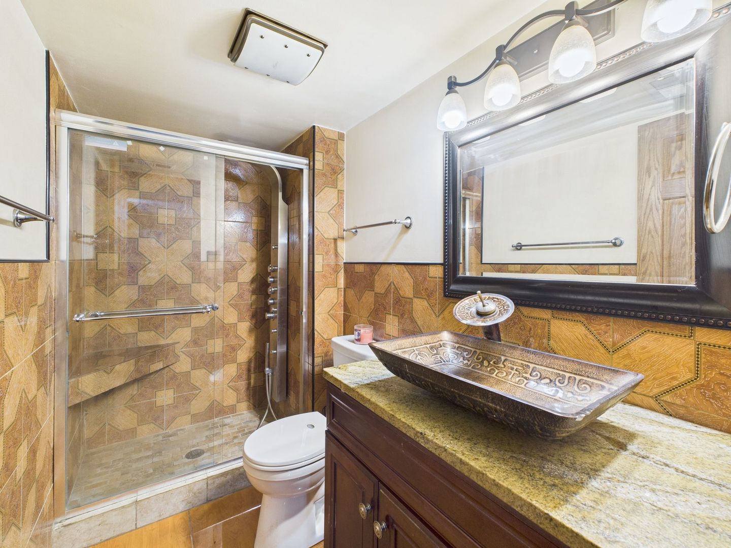 1200 Jacqueline Drive, Crete, IL 60417