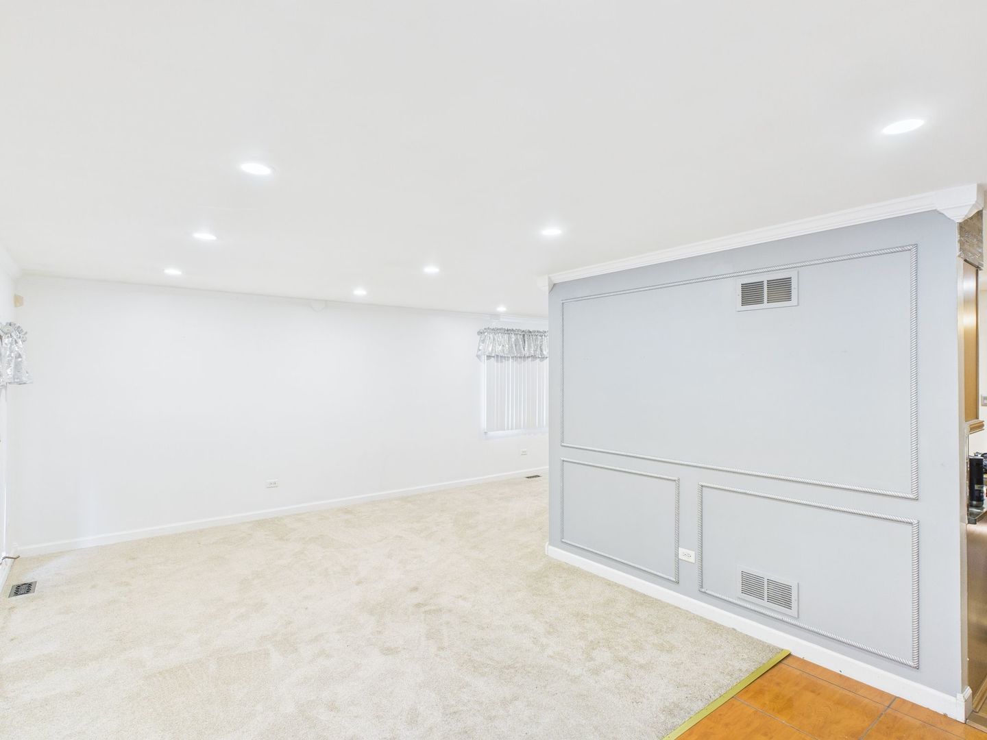 1200 Jacqueline Drive, Crete, IL 60417