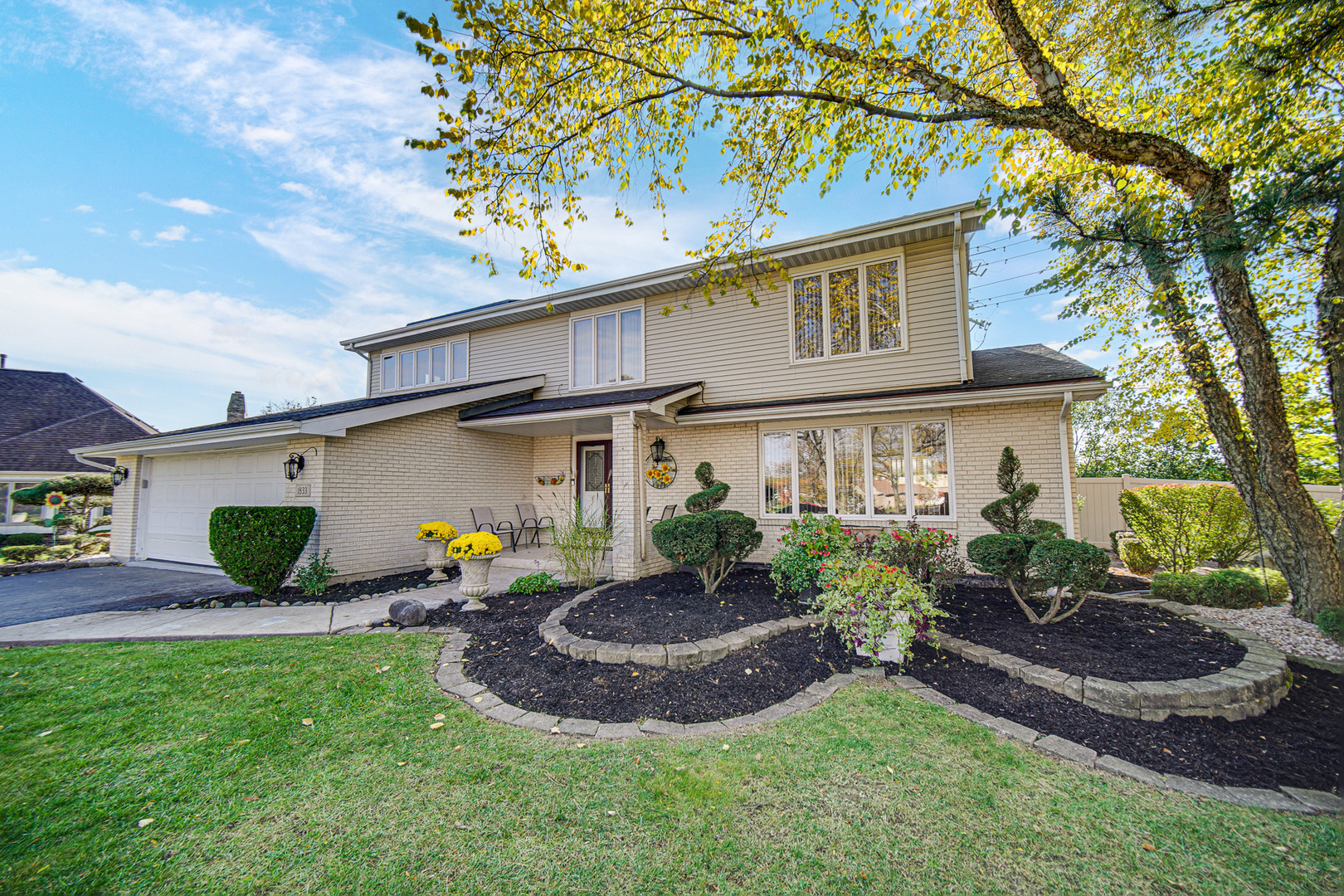 1833 Pheasant Court, Flossmoor, IL 60422