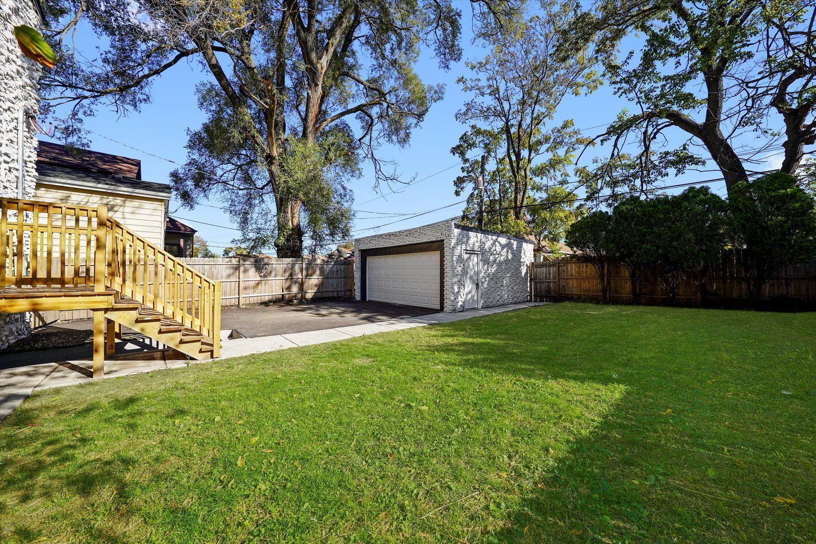 8041 S Blackstone Avenue, Chicago, IL 60619