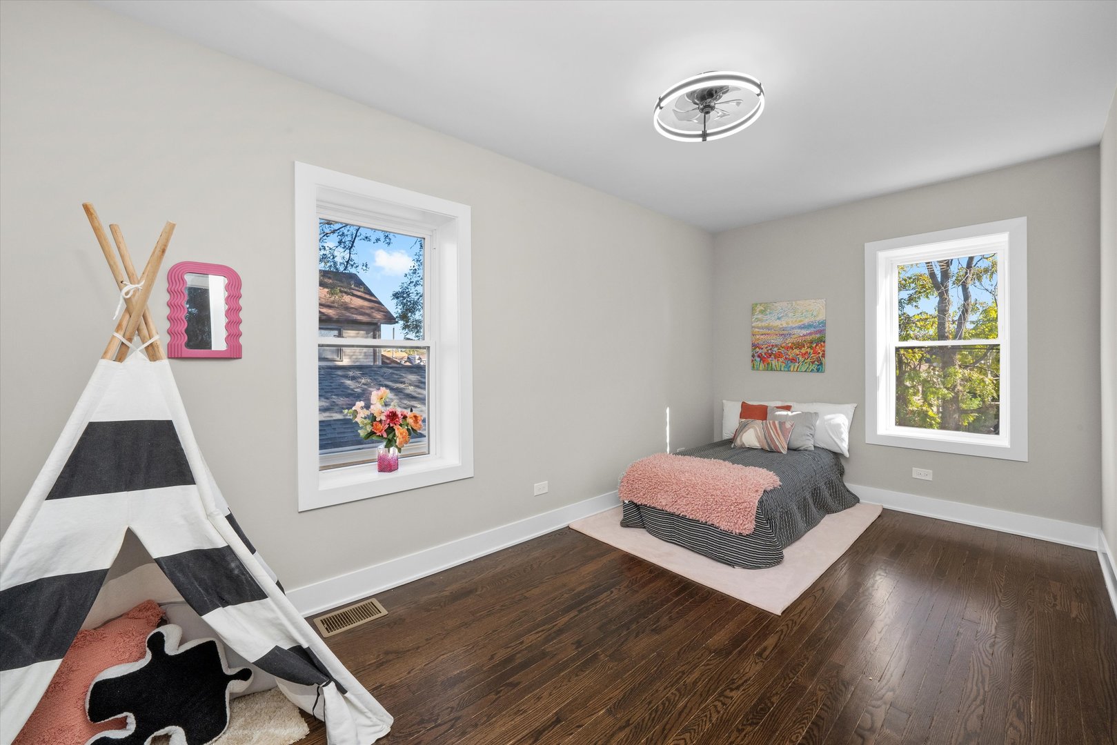 8041 S Blackstone Avenue, Chicago, IL 60619