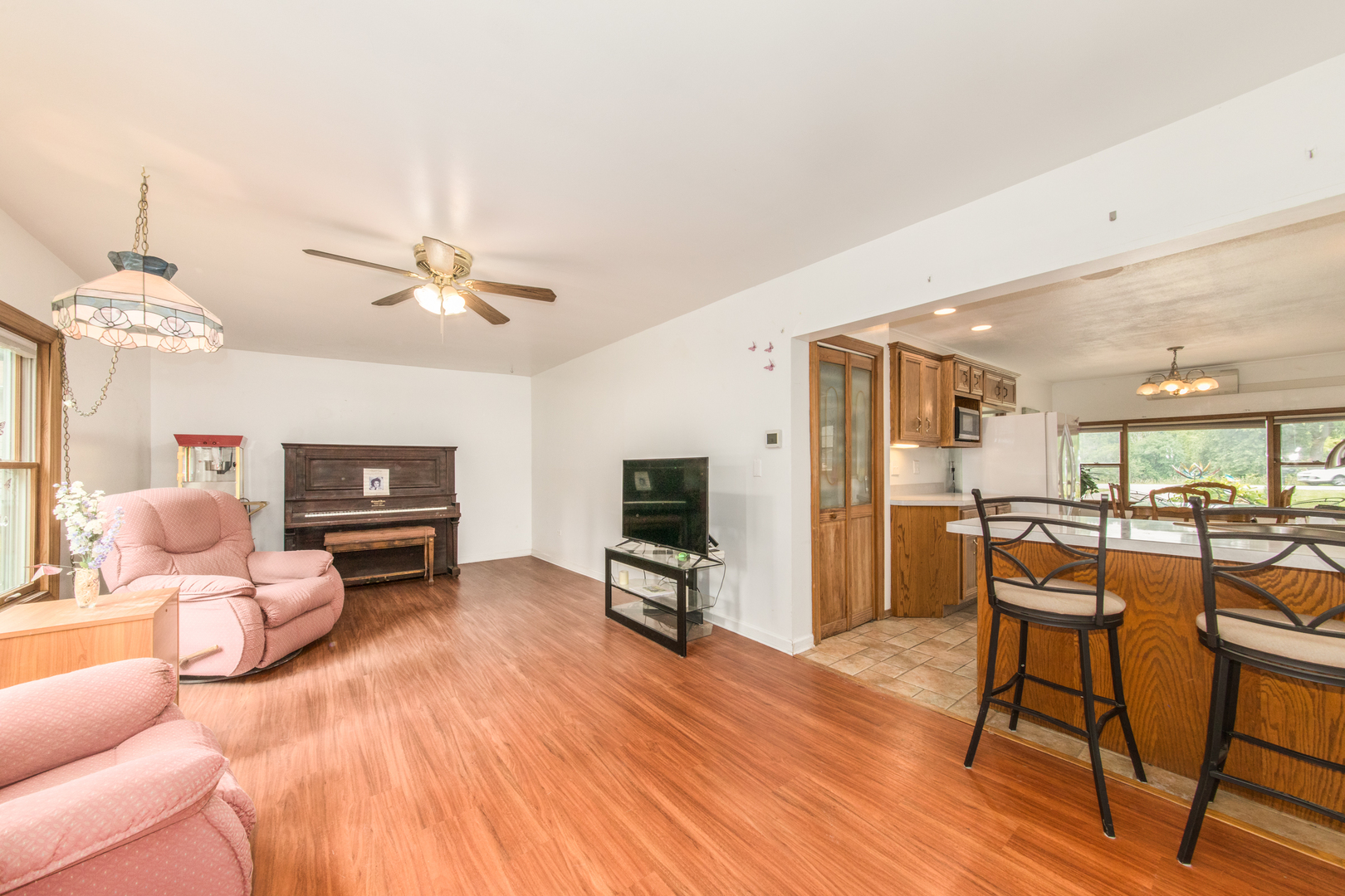 15717 S River Road, Plainfield, IL 60544