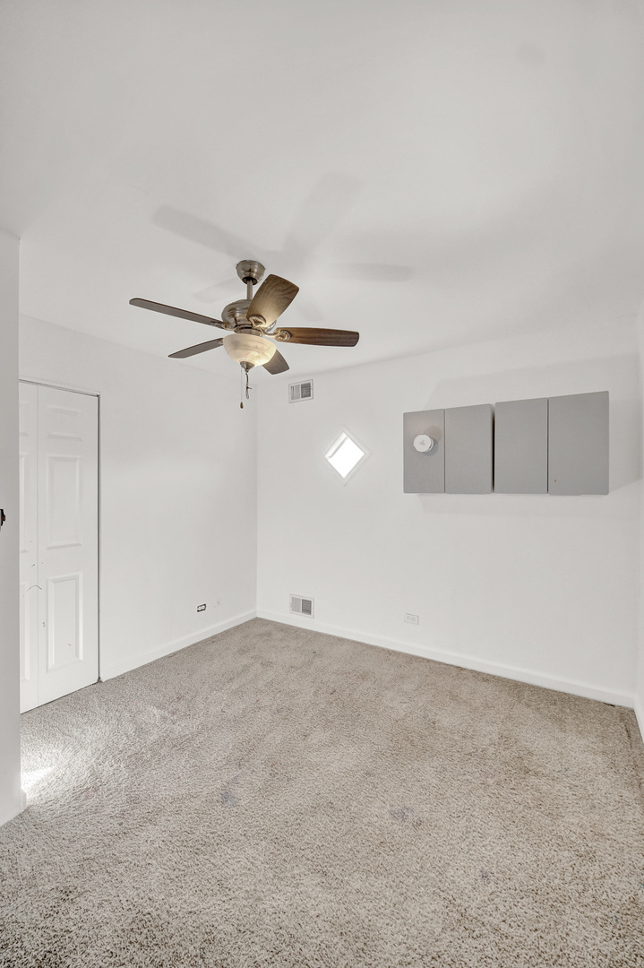 10322 S CENTRAL PARK Avenue, Chicago, IL 60655