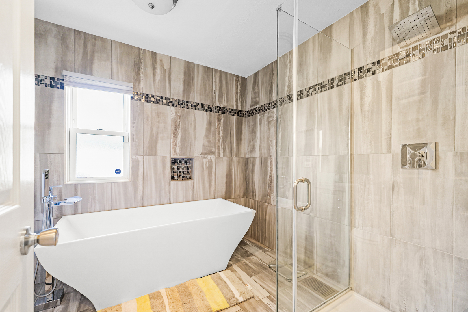 14301 Parnell Avenue, Harvey, IL 60426