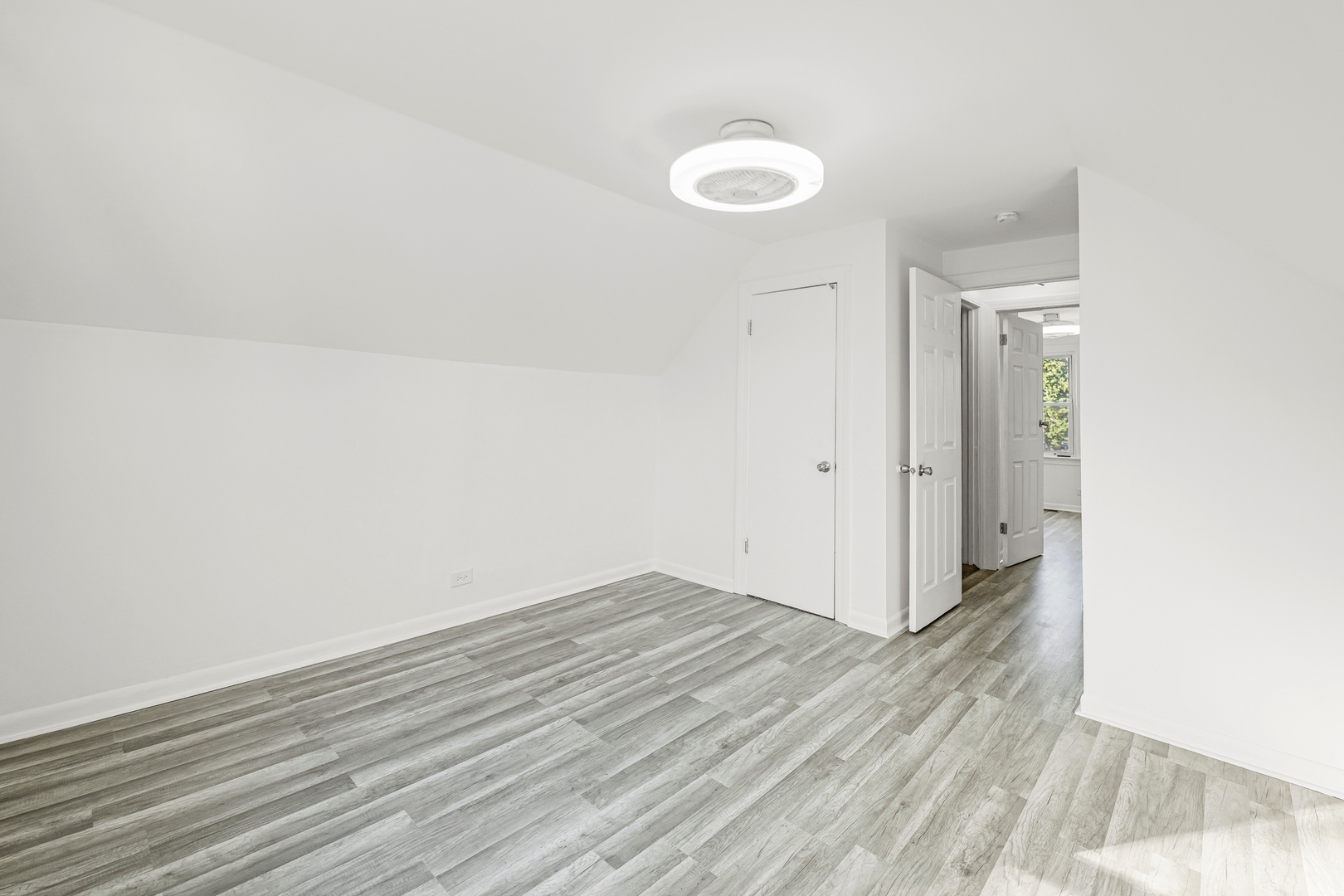 14301 Parnell Avenue, Harvey, IL 60426