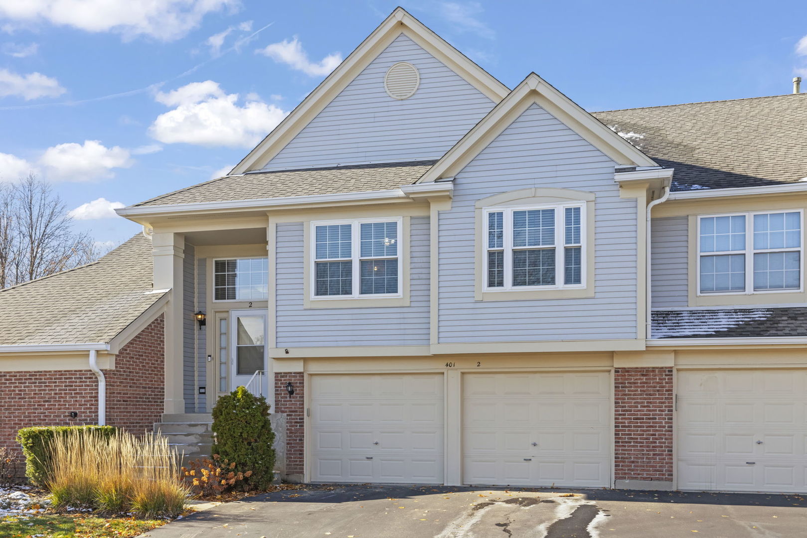 401 Cromwell Circle #2, Bartlett, IL 60103