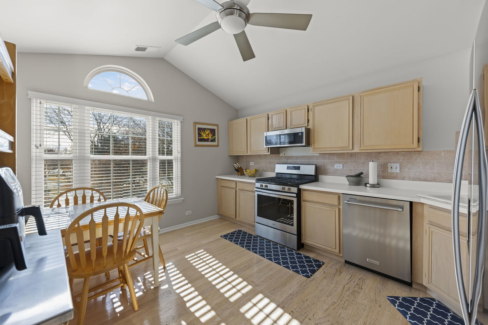 401 Cromwell Circle #2, Bartlett, IL 60103