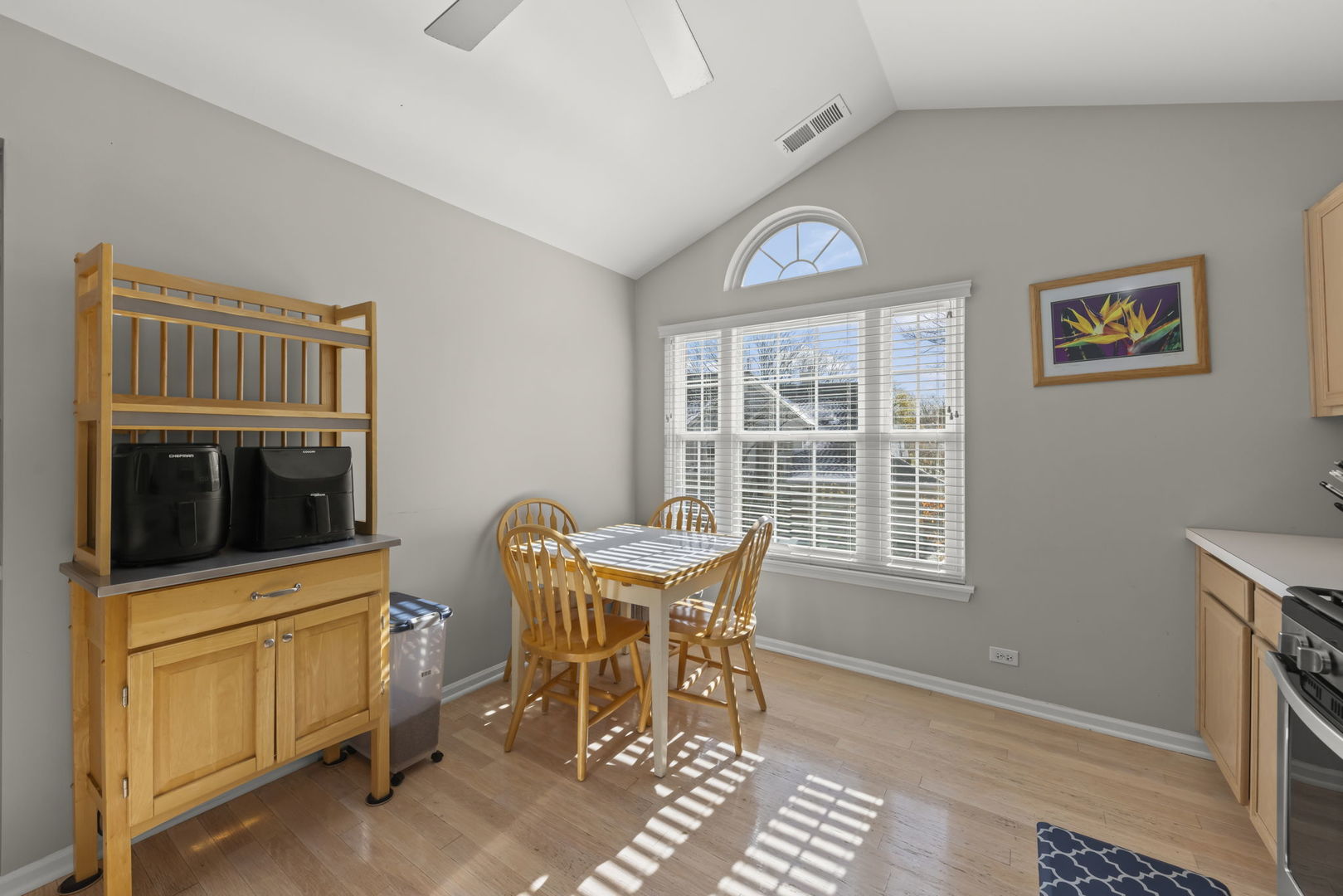 401 Cromwell Circle #2, Bartlett, IL 60103