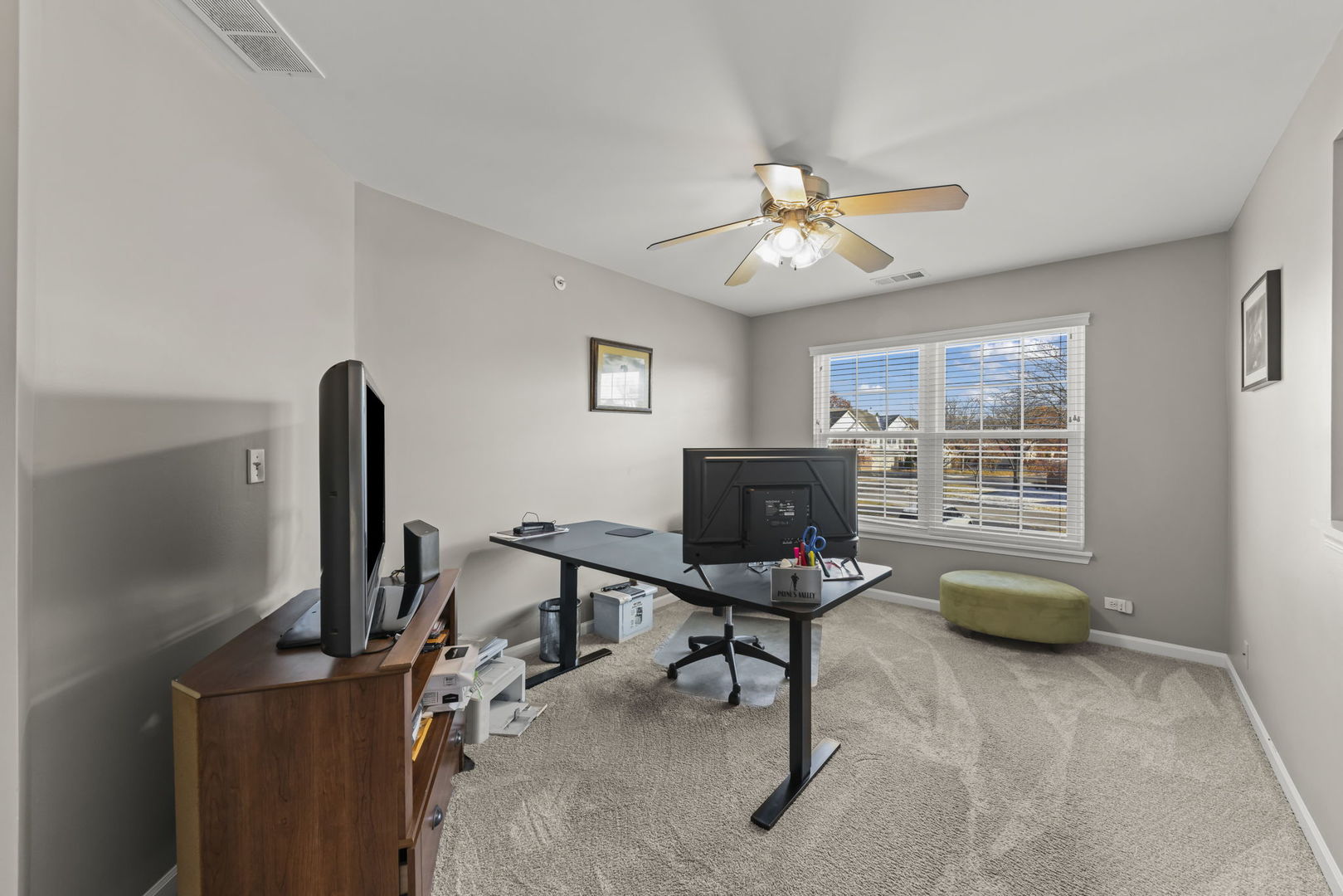 401 Cromwell Circle #2, Bartlett, IL 60103