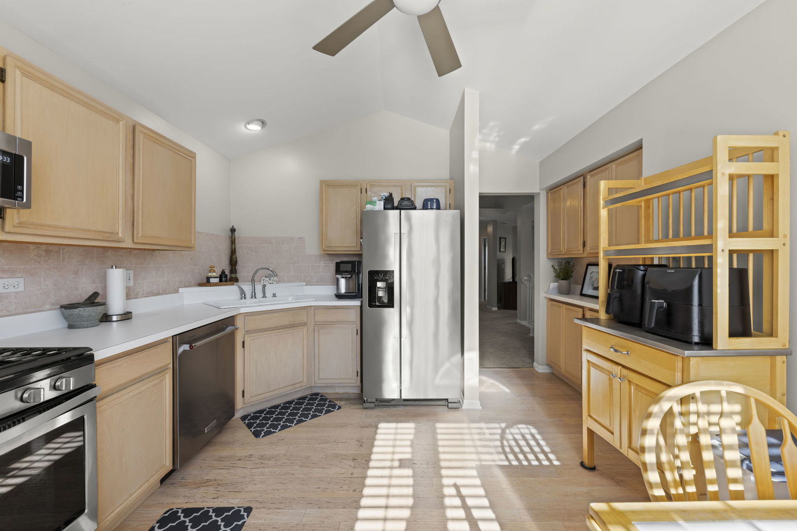 401 Cromwell Circle #2, Bartlett, IL 60103