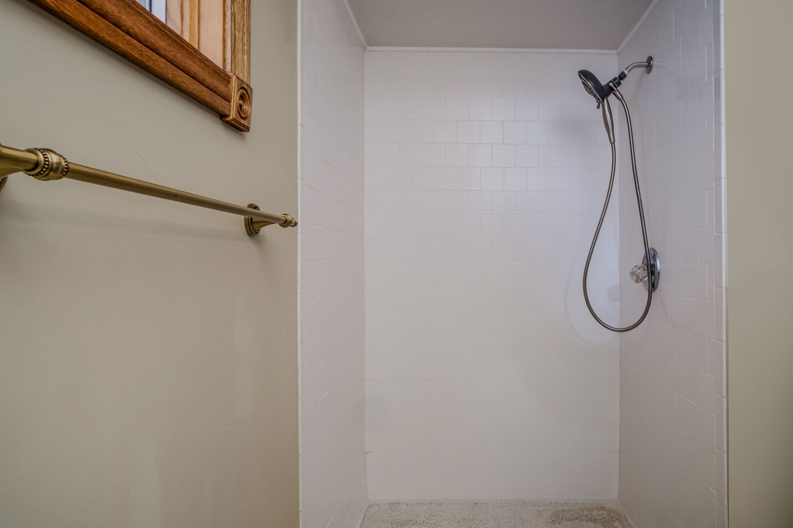 104 Lakewood Drive, Antioch, IL 60002