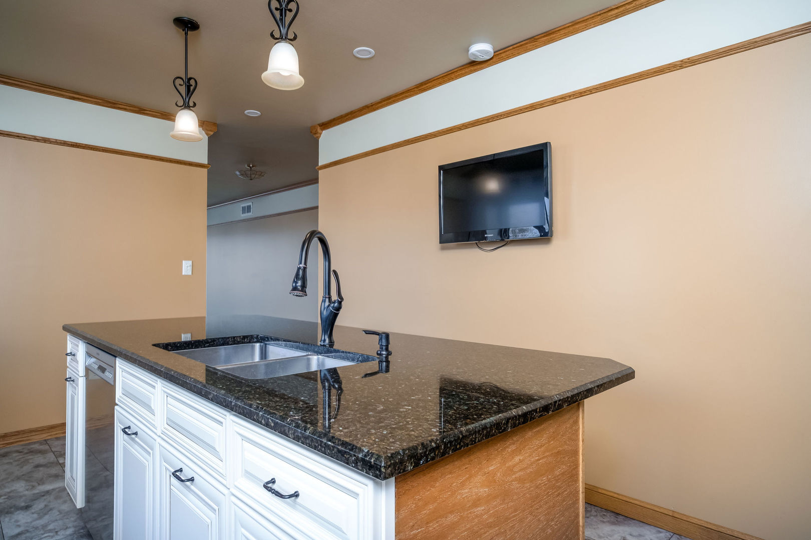 104 Lakewood Drive, Antioch, IL 60002