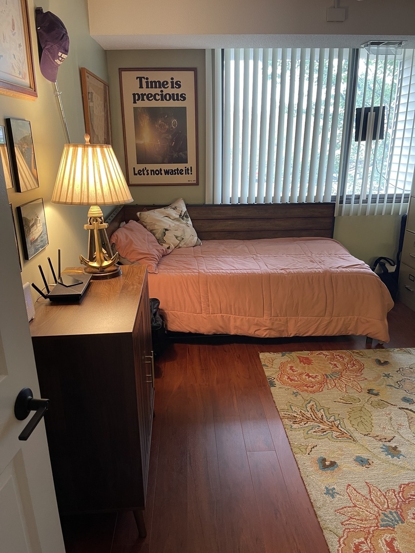 2 S Atrium Way #203, Elmhurst, IL 60126