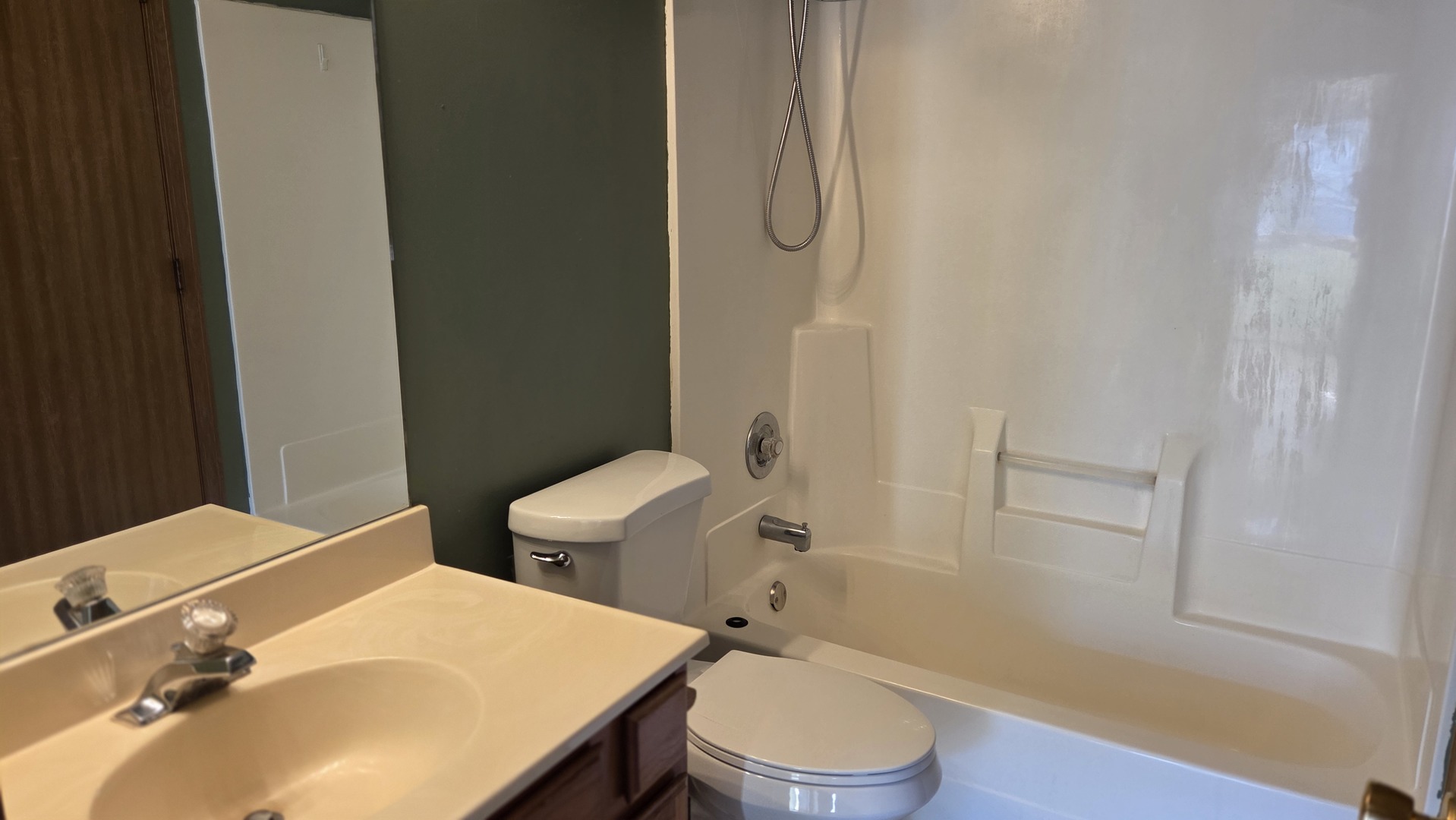 427 Village Creek Drive, Lake In The Hills, IL 60156