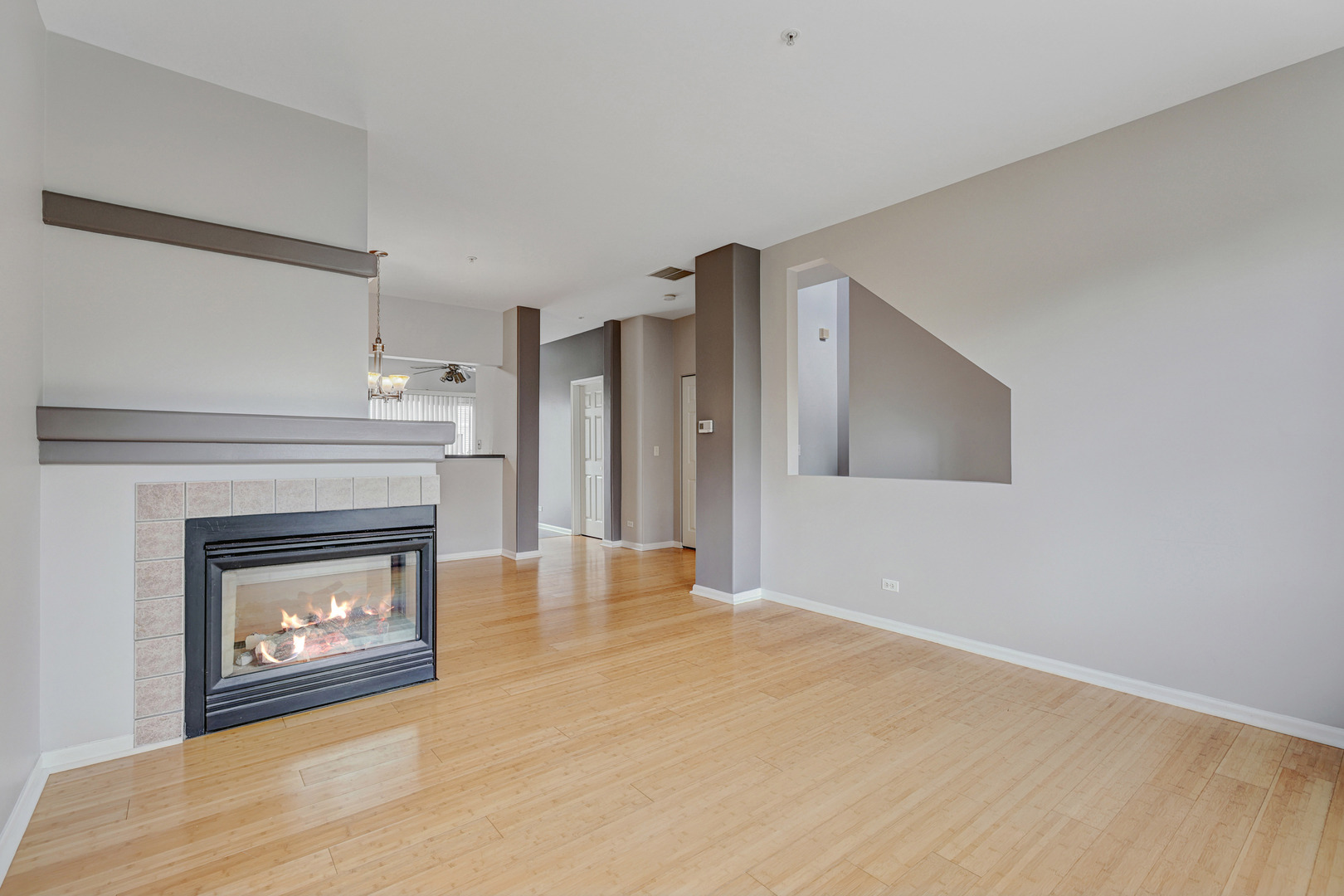 42 Cherbourg Court, Wheeling, IL 60090