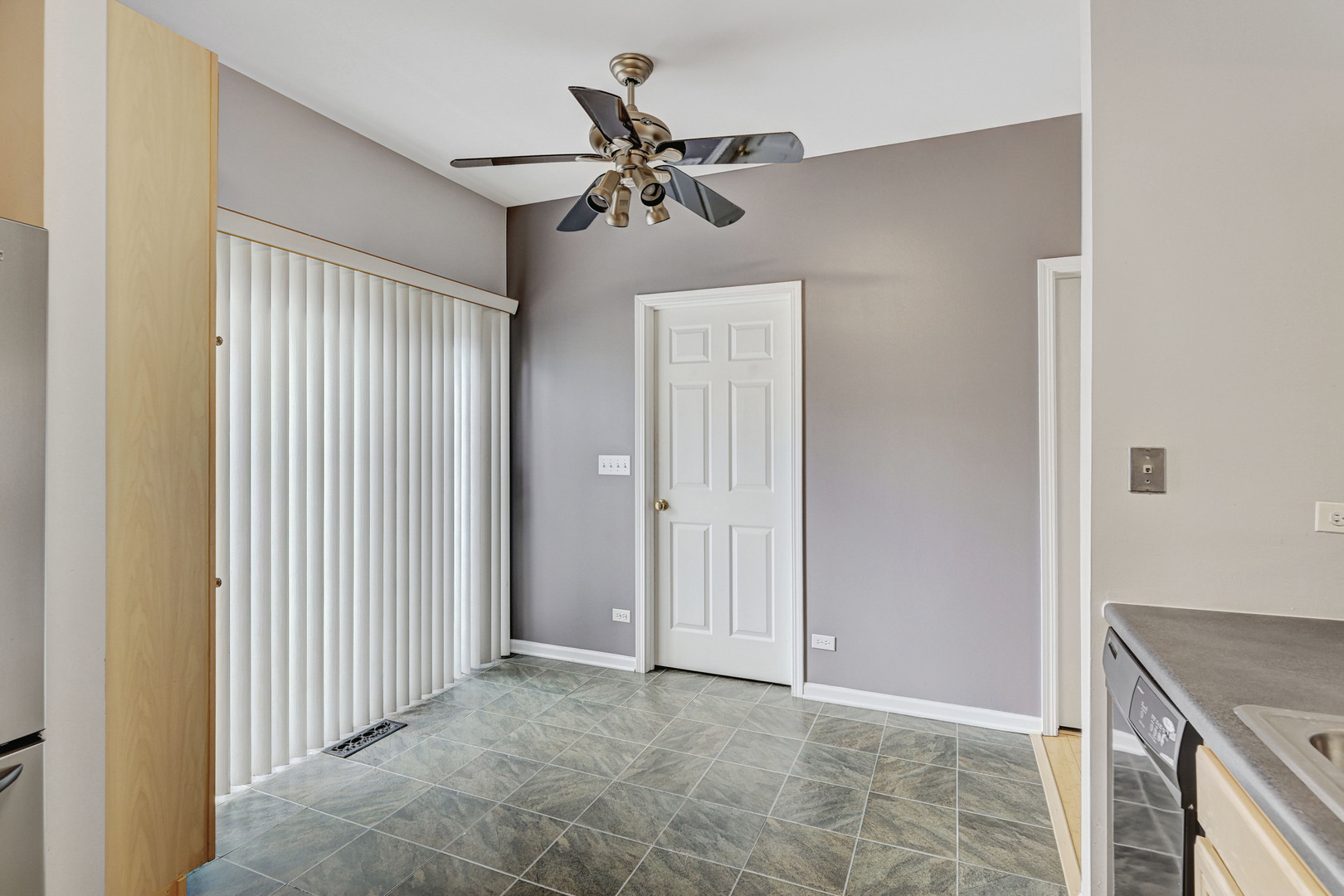 42 Cherbourg Court, Wheeling, IL 60090