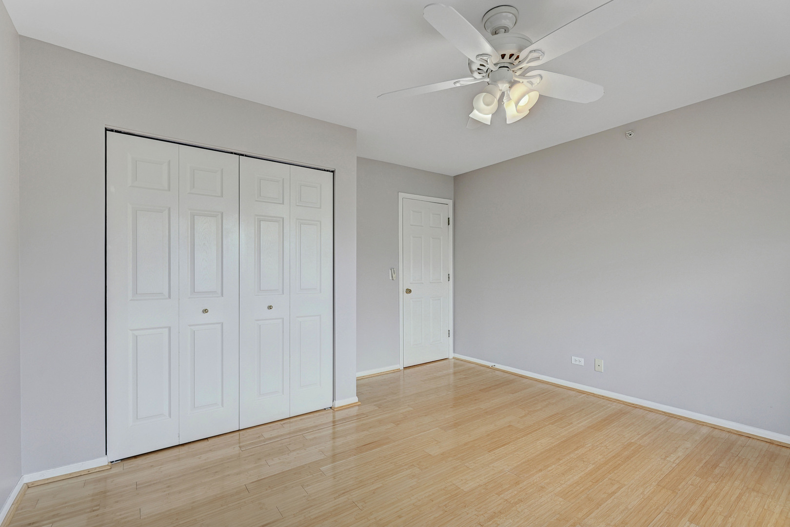 42 Cherbourg Court, Wheeling, IL 60090