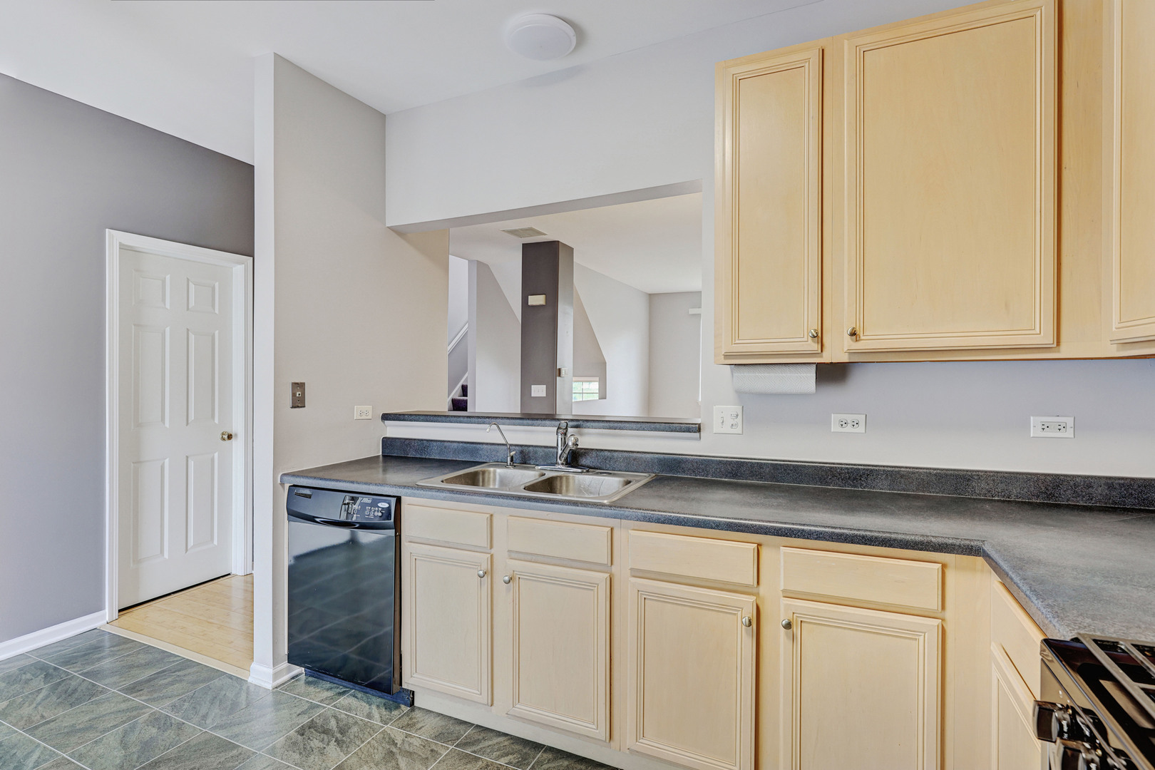 42 Cherbourg Court, Wheeling, IL 60090