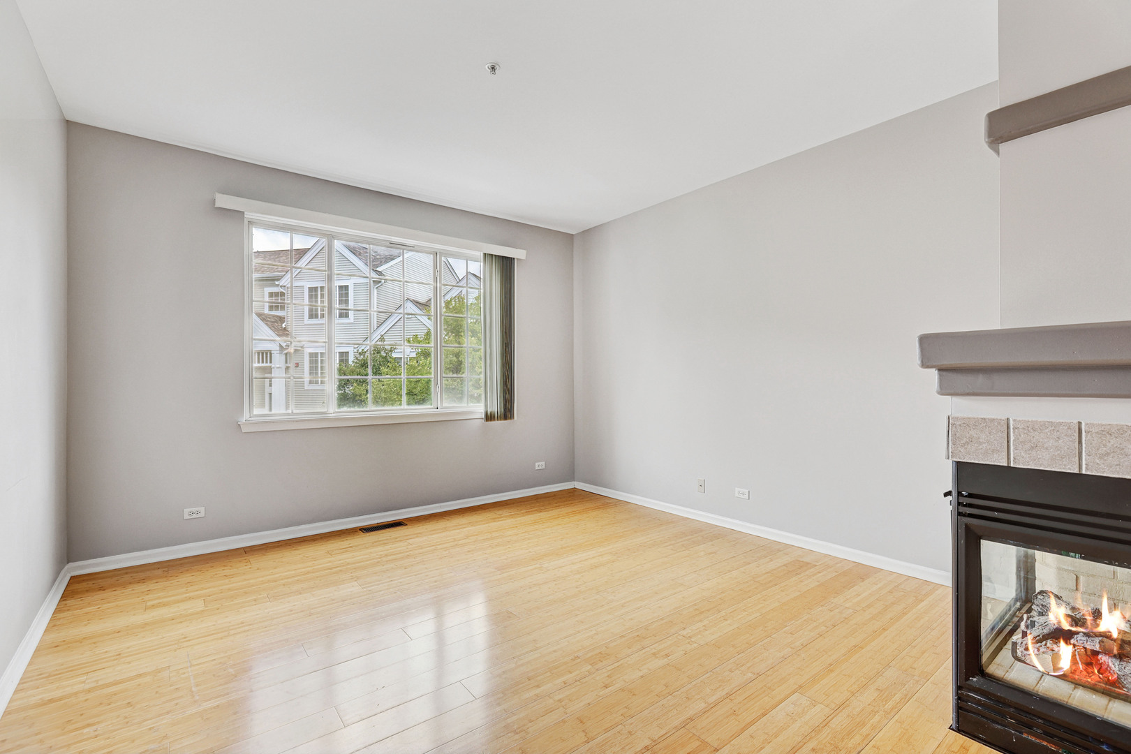 42 Cherbourg Court, Wheeling, IL 60090