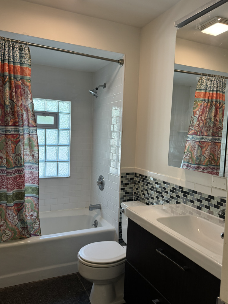 2414 Maple Avenue, Downers Grove, IL 60515