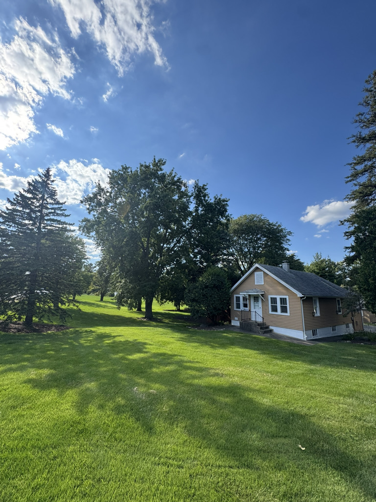 2414 Maple Avenue, Downers Grove, IL 60515