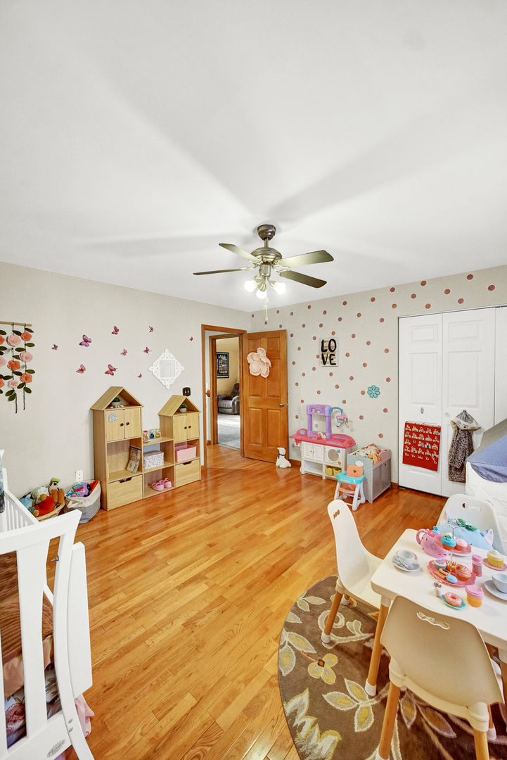 10405 S Christiana Avenue, Chicago, IL 60655