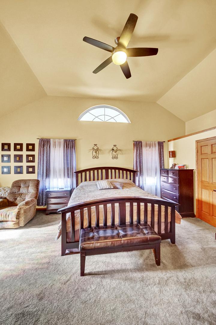 10405 S Christiana Avenue, Chicago, IL 60655