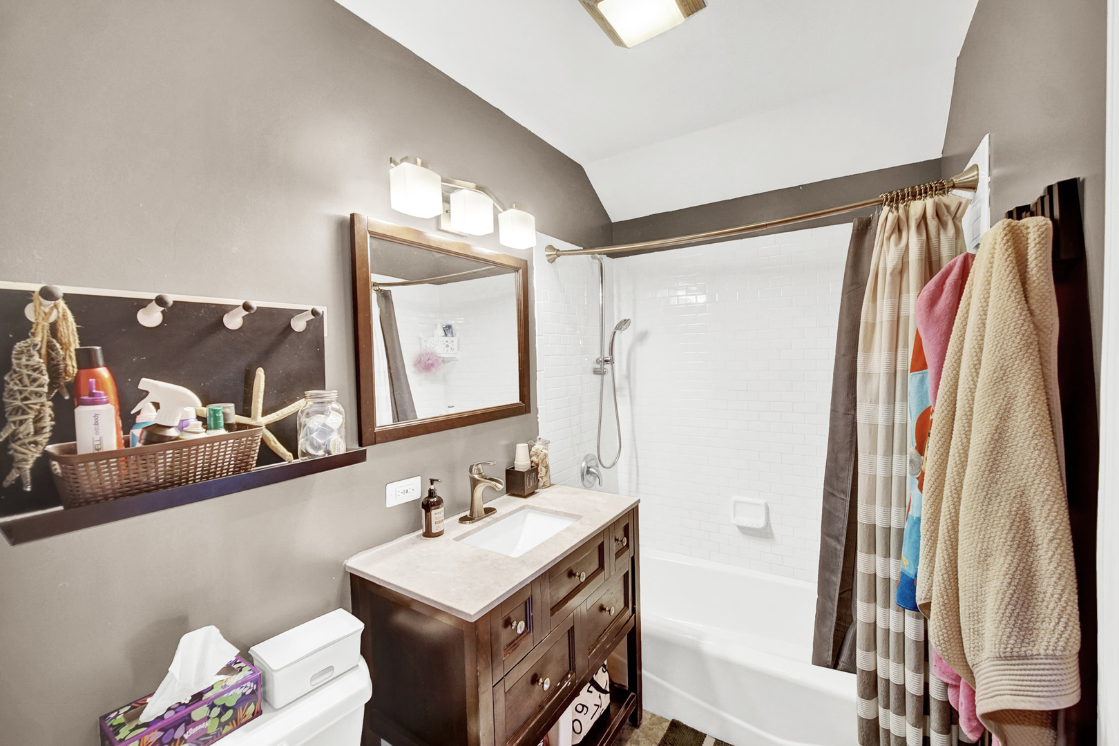 10405 S Christiana Avenue, Chicago, IL 60655