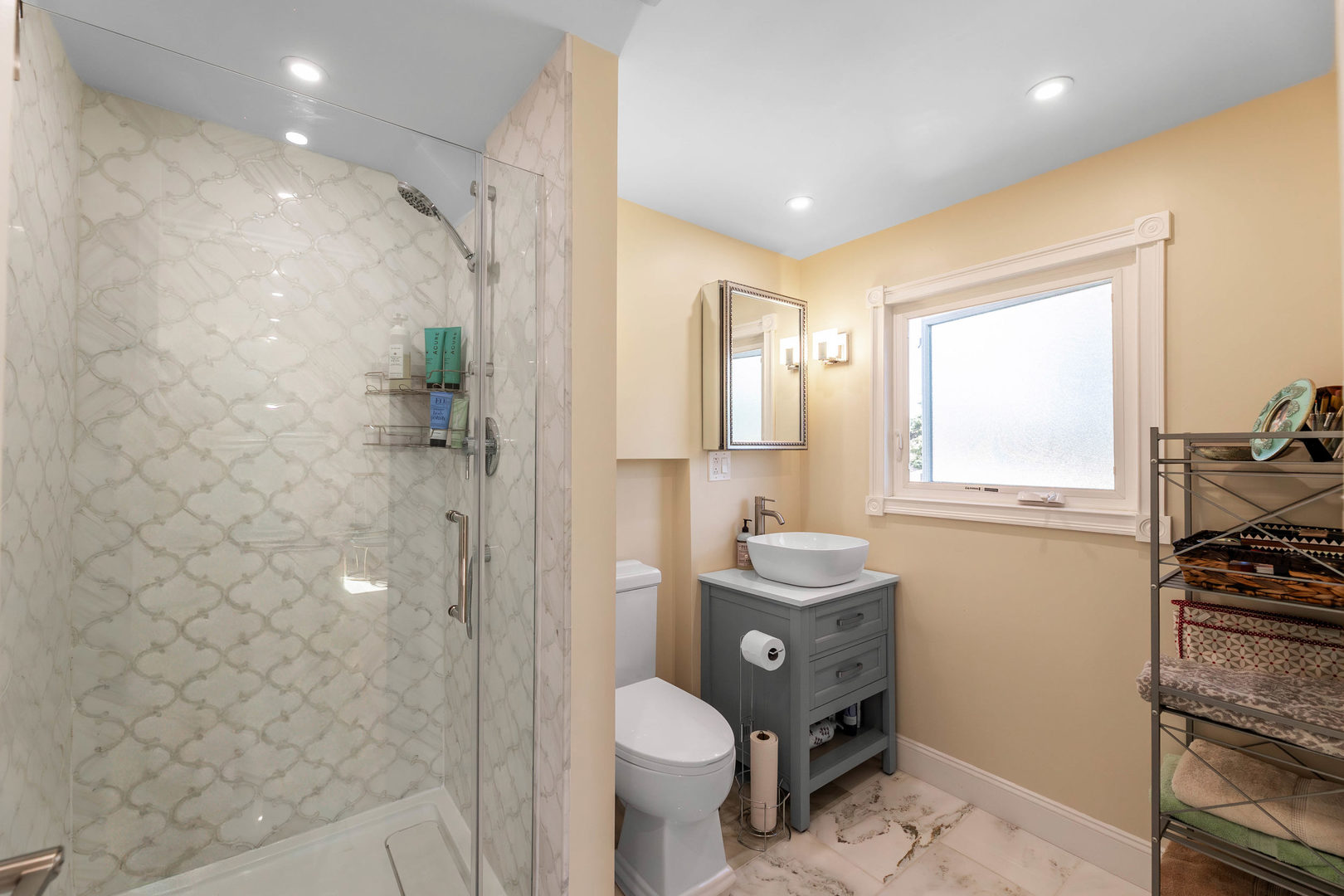 2720 W 97th Street, Evergreen Park, IL 60805