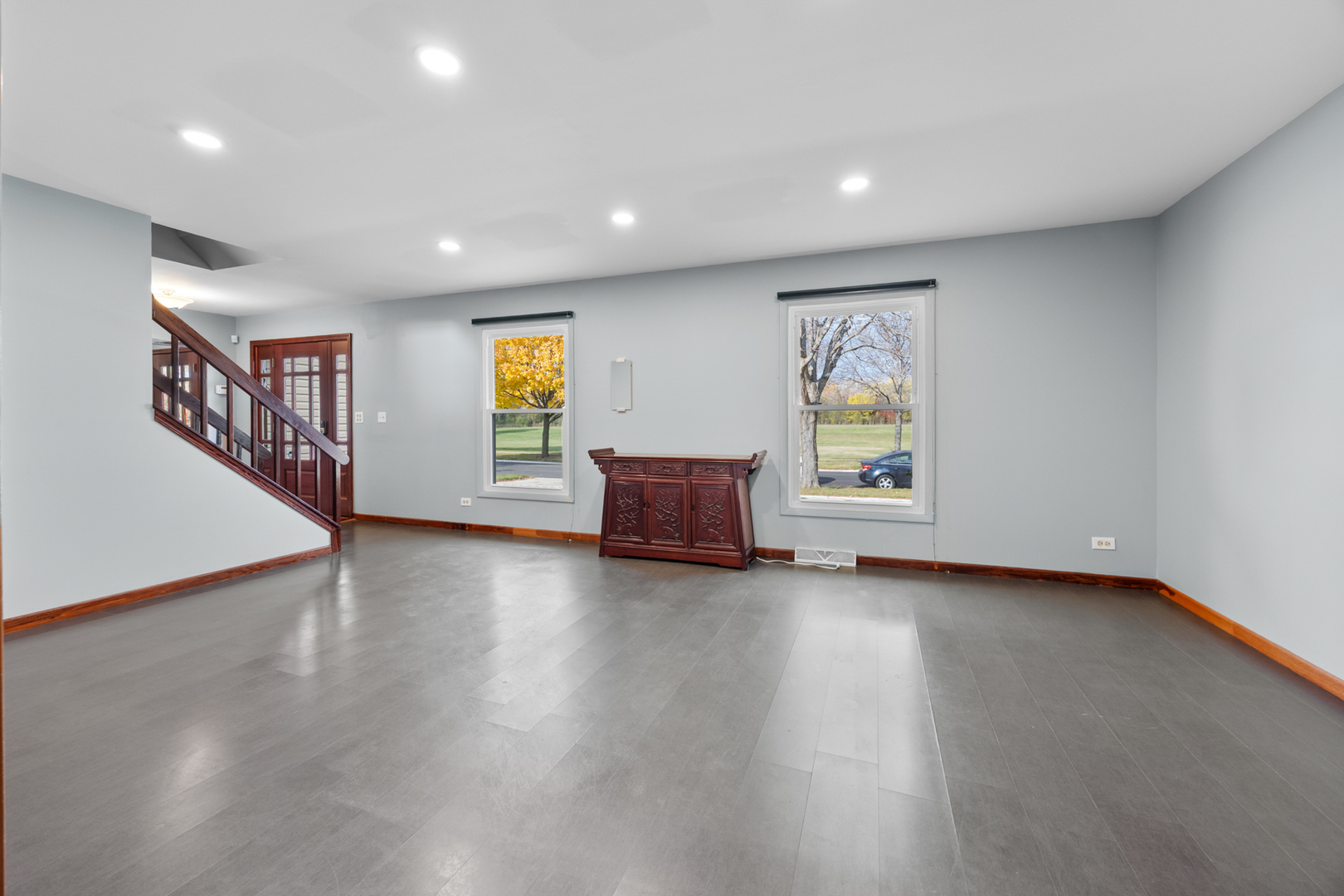 1567 California Street, Elk Grove Village, IL 60007