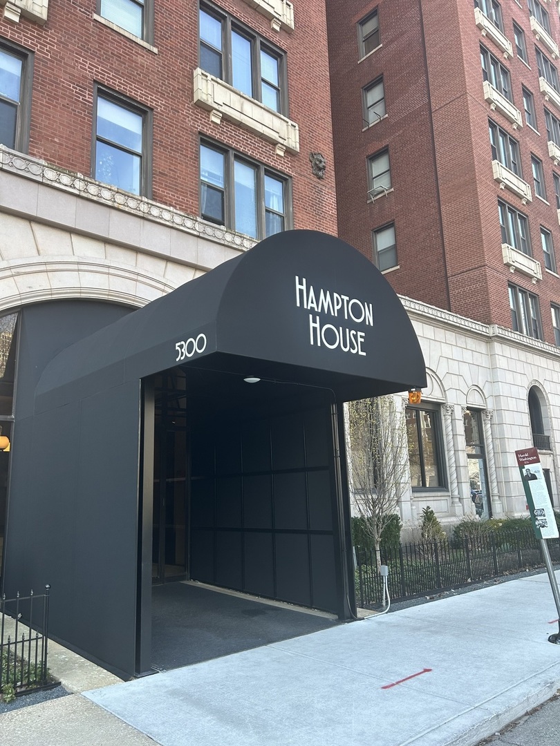 5300 S Shore Drive #76, Chicago, IL 60615