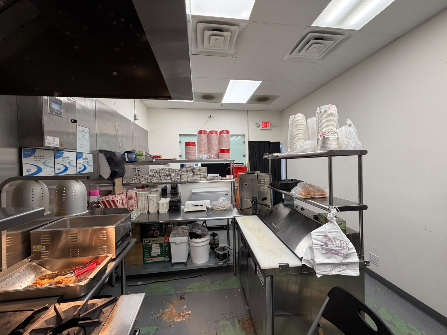 8439 W Golf Road, Niles, IL 60714