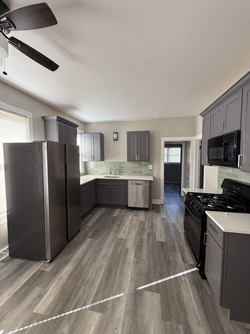 17842 Park Avenue, Lansing, IL 60438