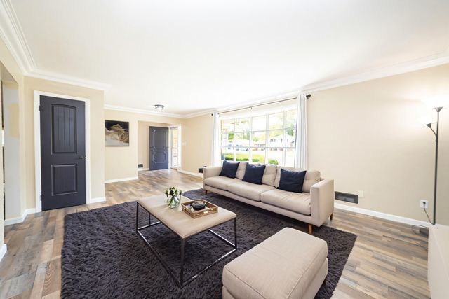 712 Homestead Place, Joliet, IL 60435